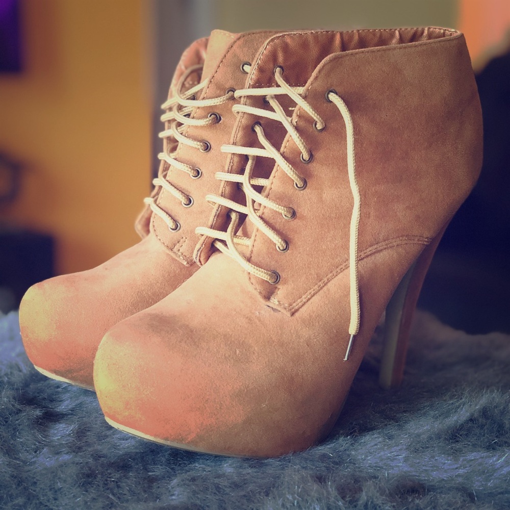 Platform combat style heels